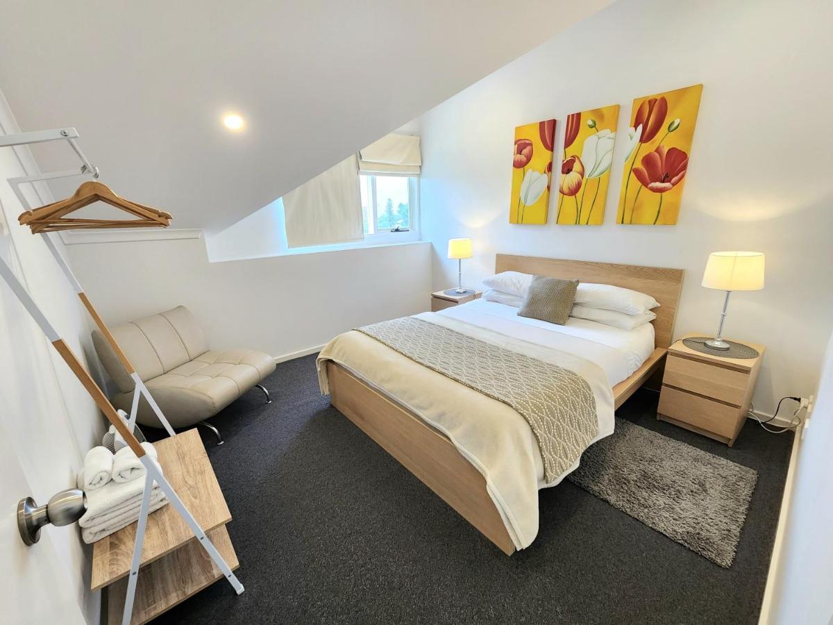 Spacious 4 Bedroom And 2 Bathrooms City Apartment Adelaide Eksteriør bilde