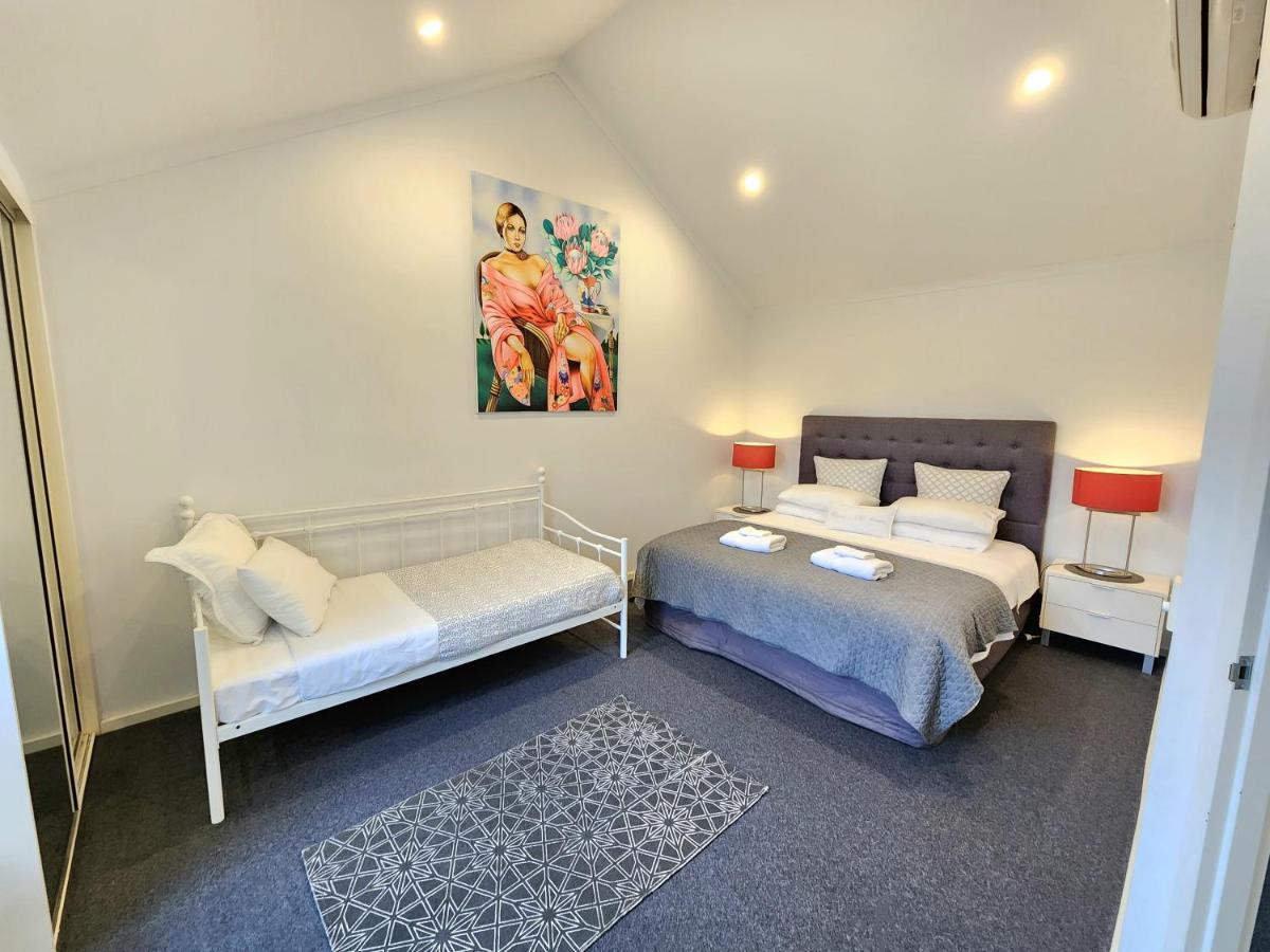 Spacious 4 Bedroom And 2 Bathrooms City Apartment Adelaide Eksteriør bilde