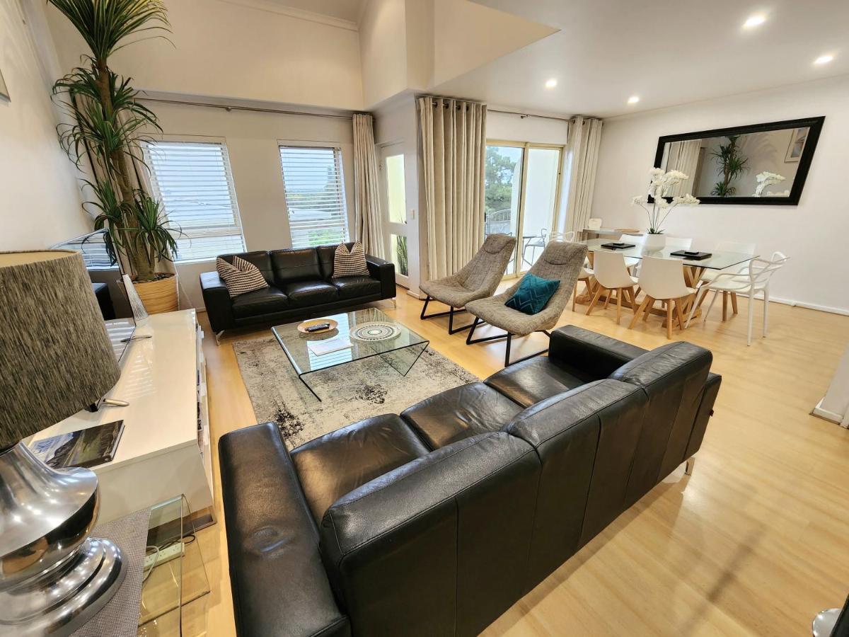Spacious 4 Bedroom And 2 Bathrooms City Apartment Adelaide Eksteriør bilde