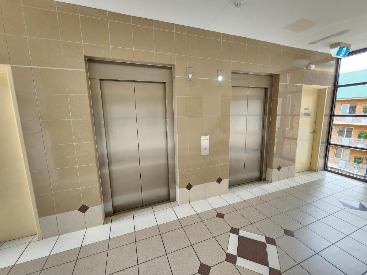 Spacious 4 Bedroom And 2 Bathrooms City Apartment Adelaide Eksteriør bilde